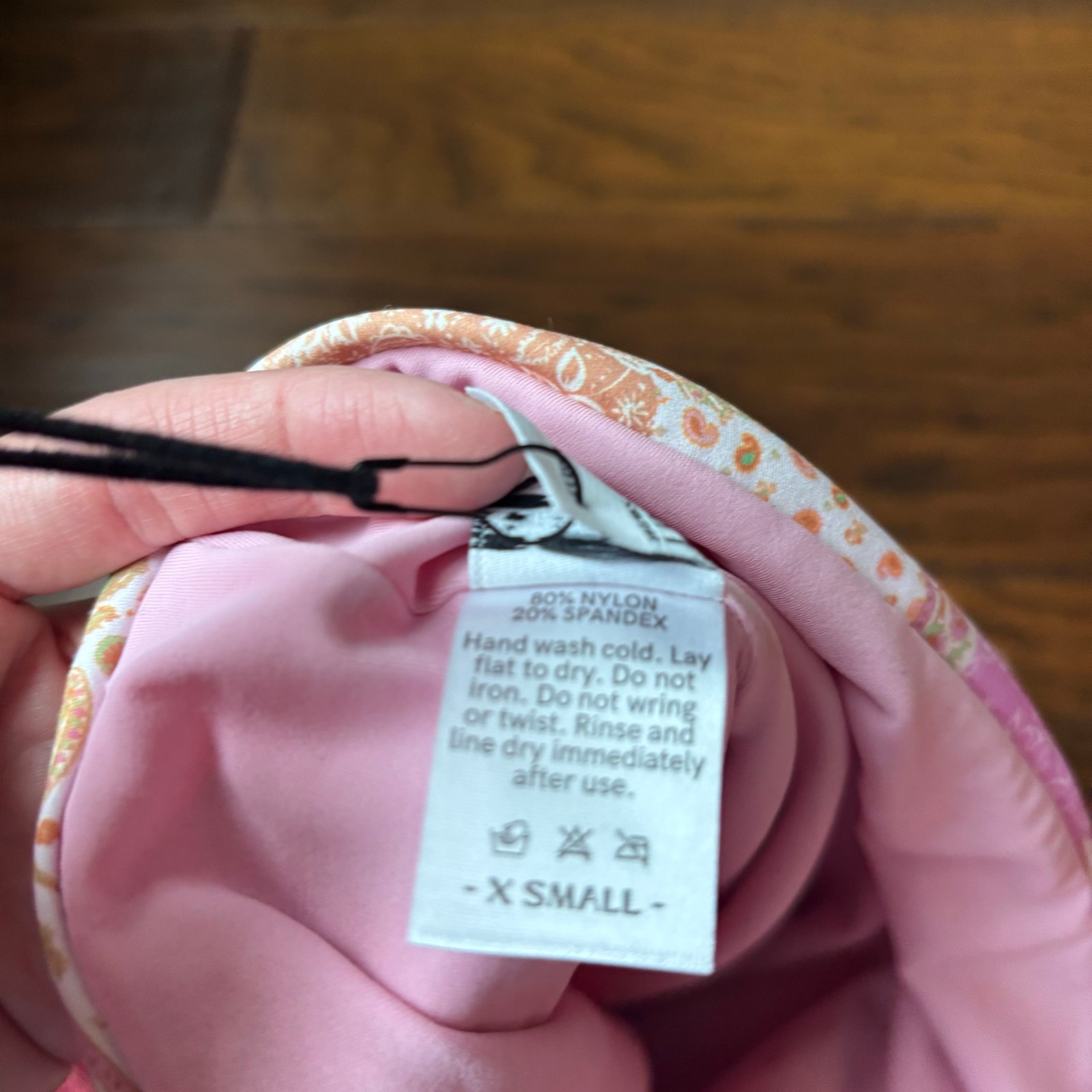 Nwt Elysiian Aliso One Piece Swimsuit Strapless Pink Paisley Xs Bathing Suit — image 6 of 7